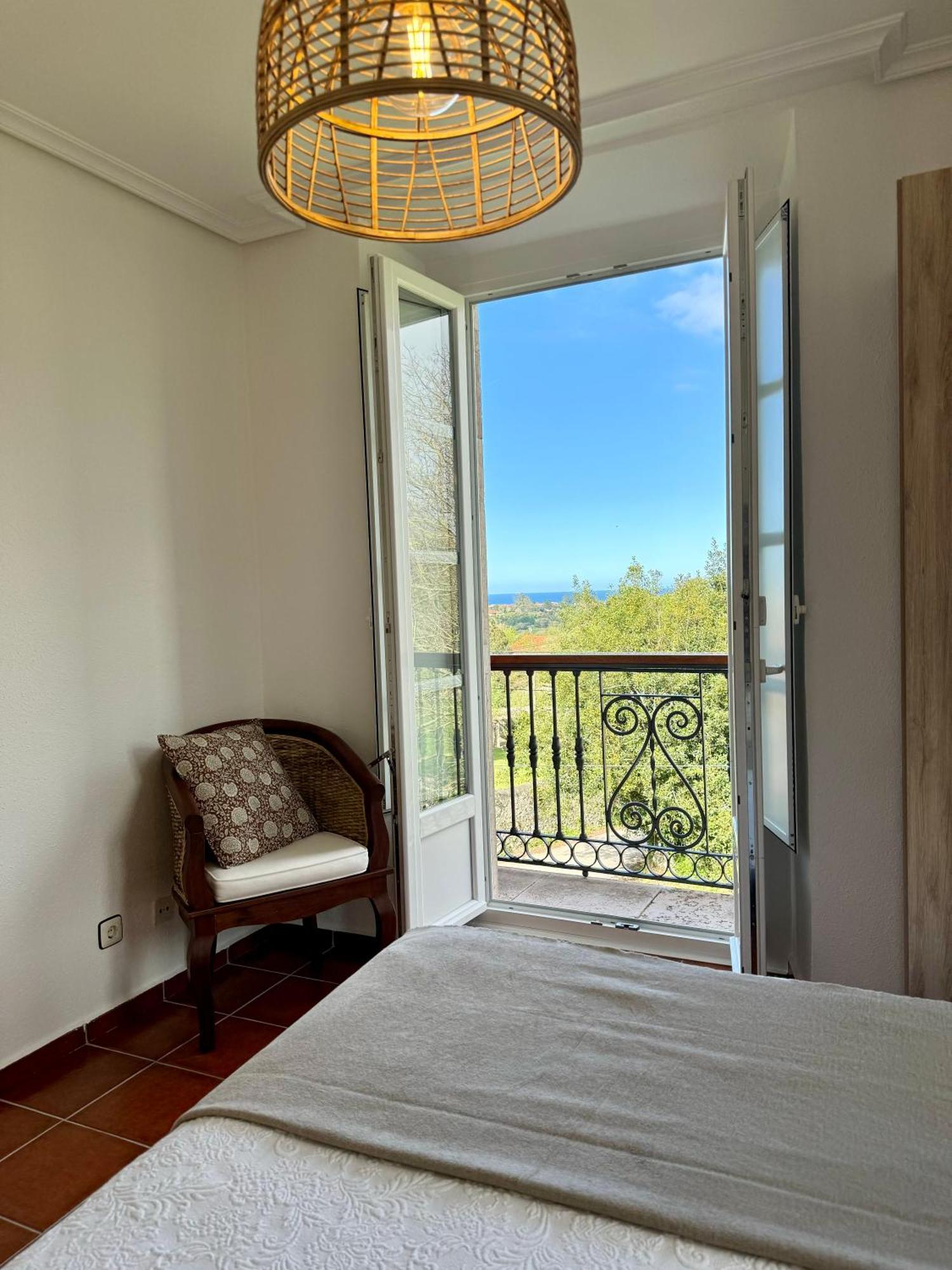 Apartamentos Santa Marina Llanes Luaran gambar