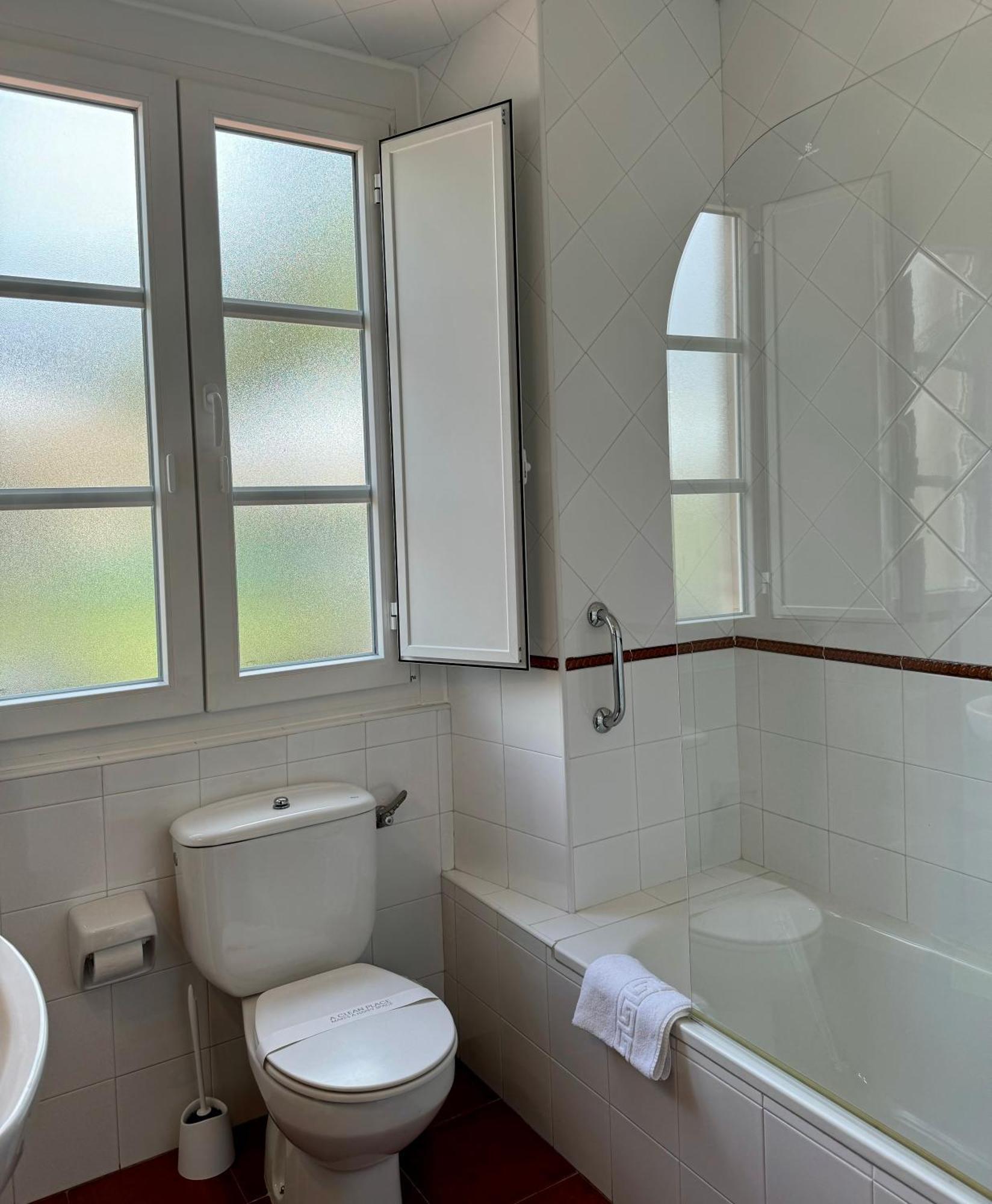 Apartamentos Santa Marina Llanes Luaran gambar